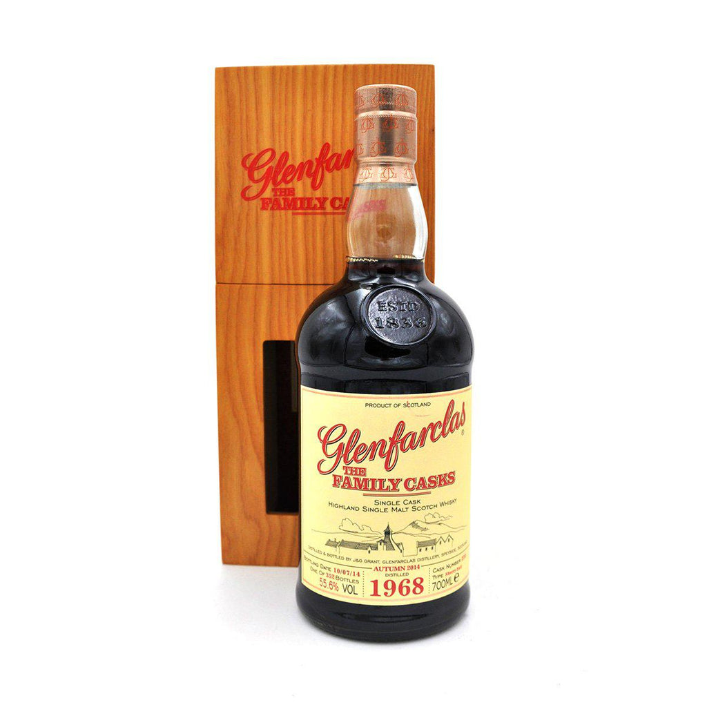 Glenfarclas 1968 Family Cask 55,6% Cask N° 230 46 Years Release A14-thewhiskycollectors